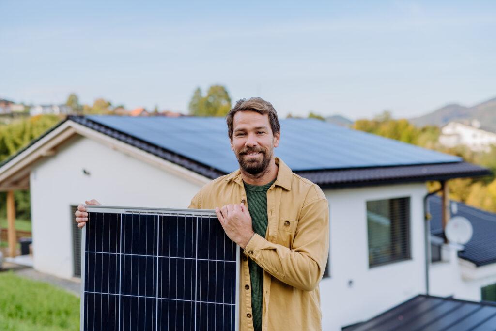 Installation von Photovoltaikmodulen durch MSC-Energie